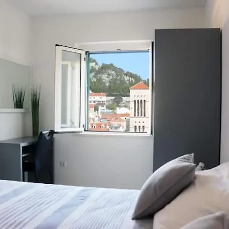Aparthotel Pizzi Hvar Town